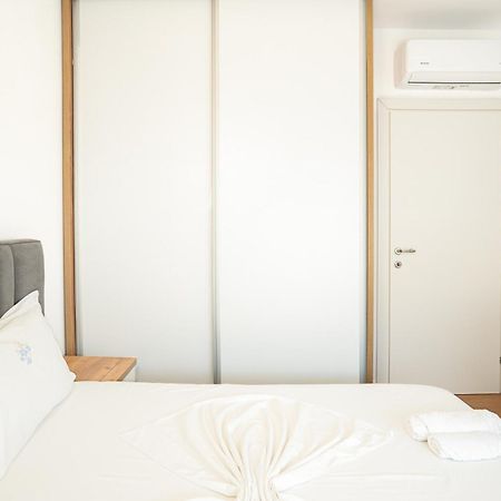 The Blue Pearl Apartment 2 Durrës Kültér fotó