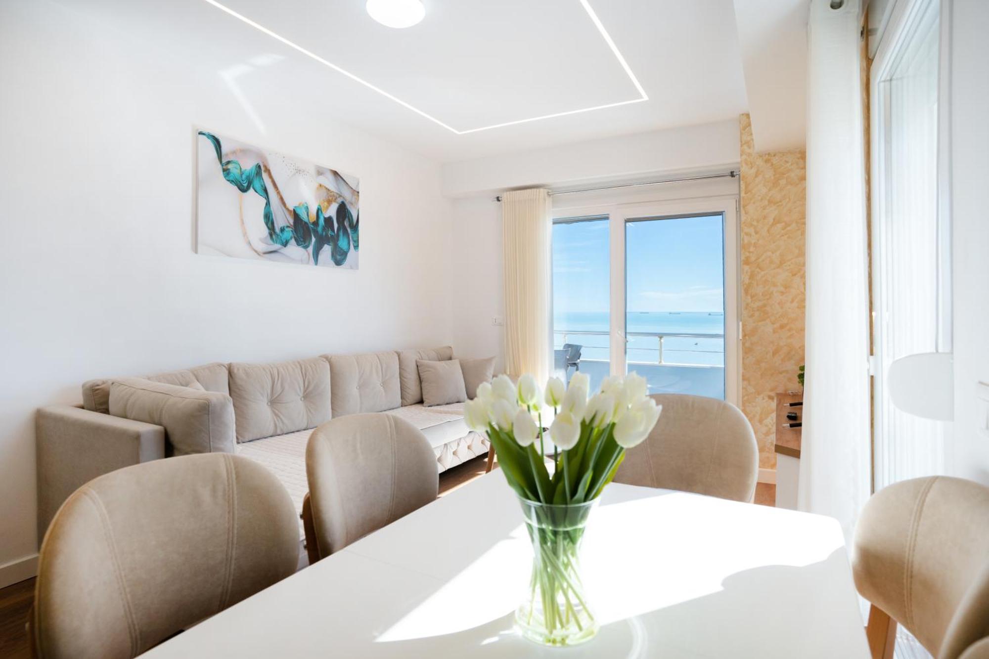 The Blue Pearl Apartment 2 Durrës Kültér fotó