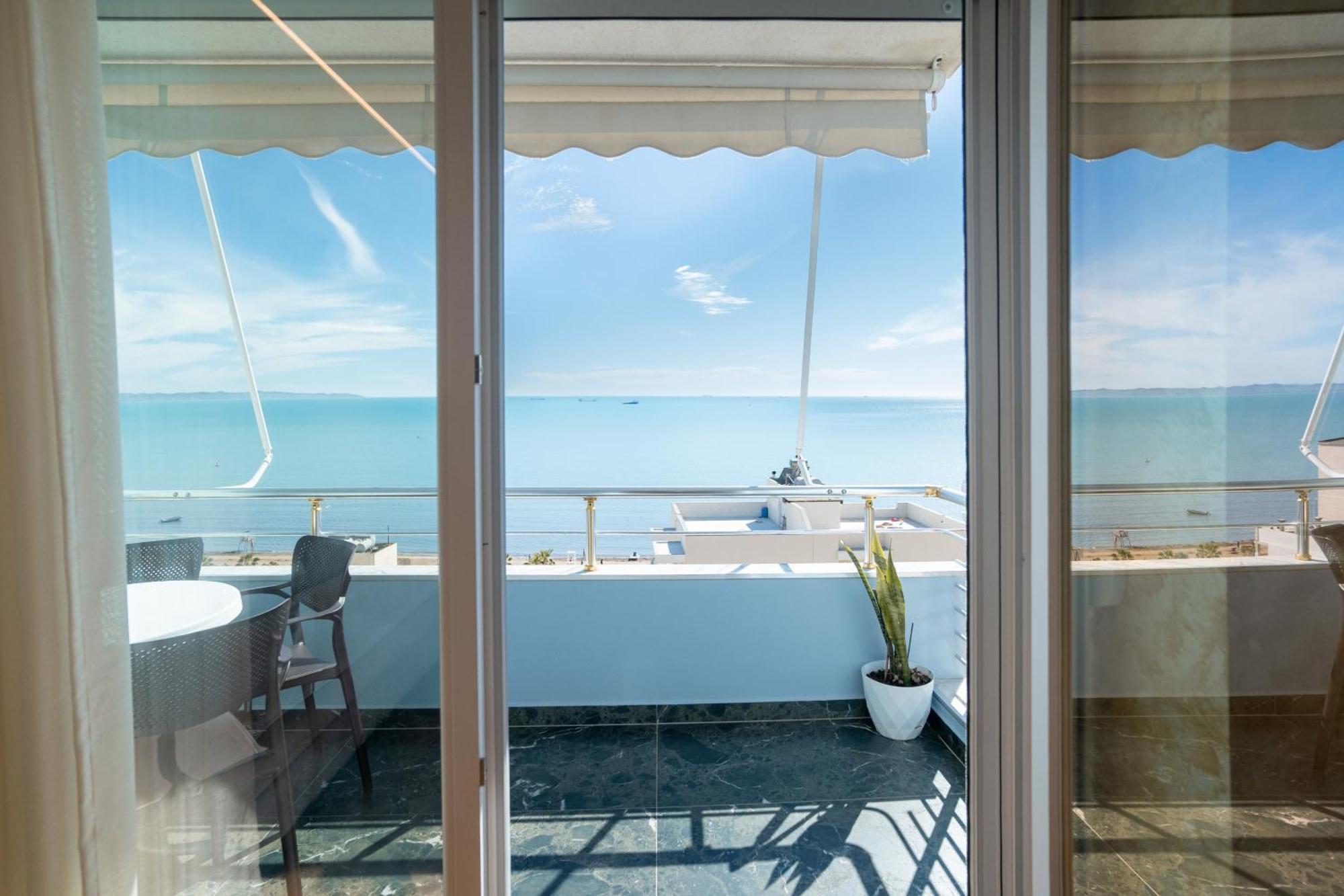 The Blue Pearl Apartment 2 Durrës Kültér fotó