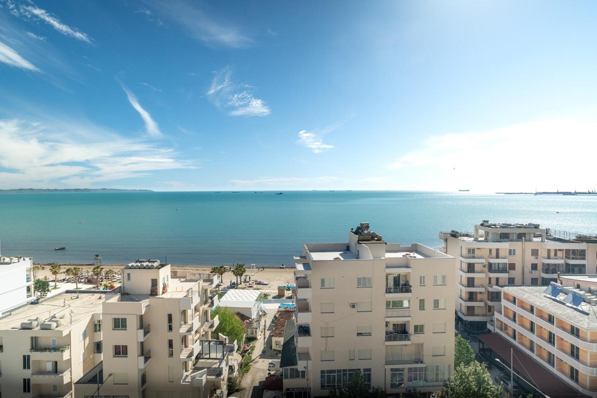 The Blue Pearl Apartment 2 Durrës Kültér fotó
